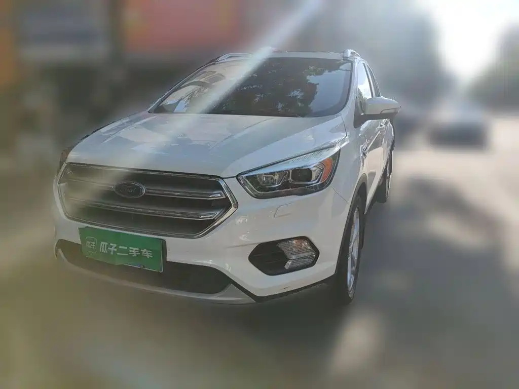 Ford Kuga 2018 — фото 1