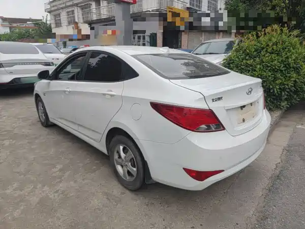 Hyundai Accent 2016