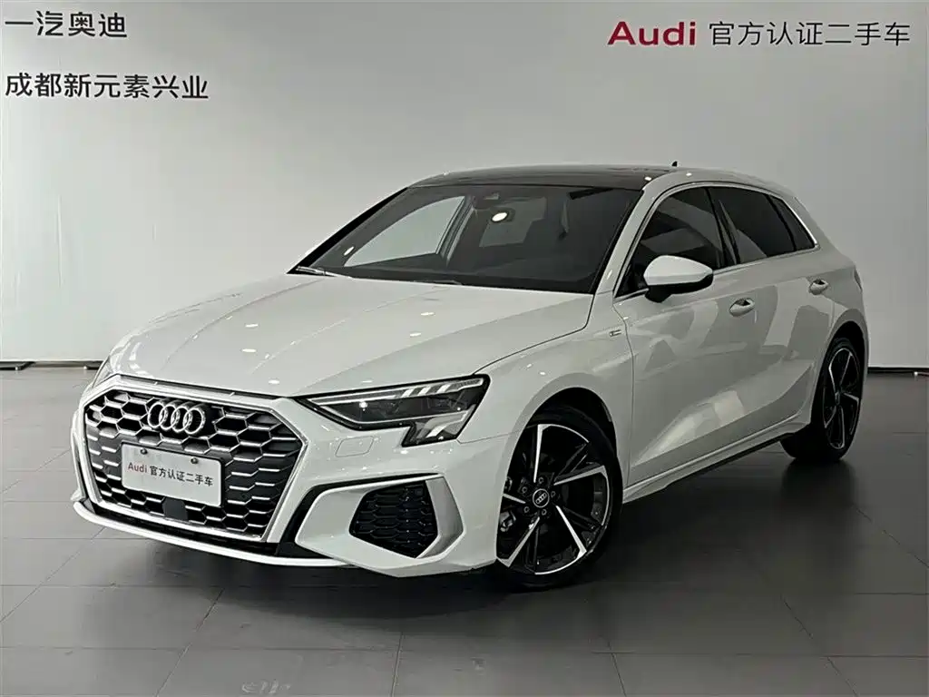 Audi A3 2024 — фото 1