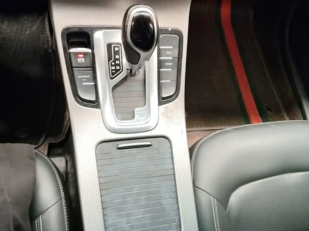 Geely Emgrand GS 2018 — фото 14