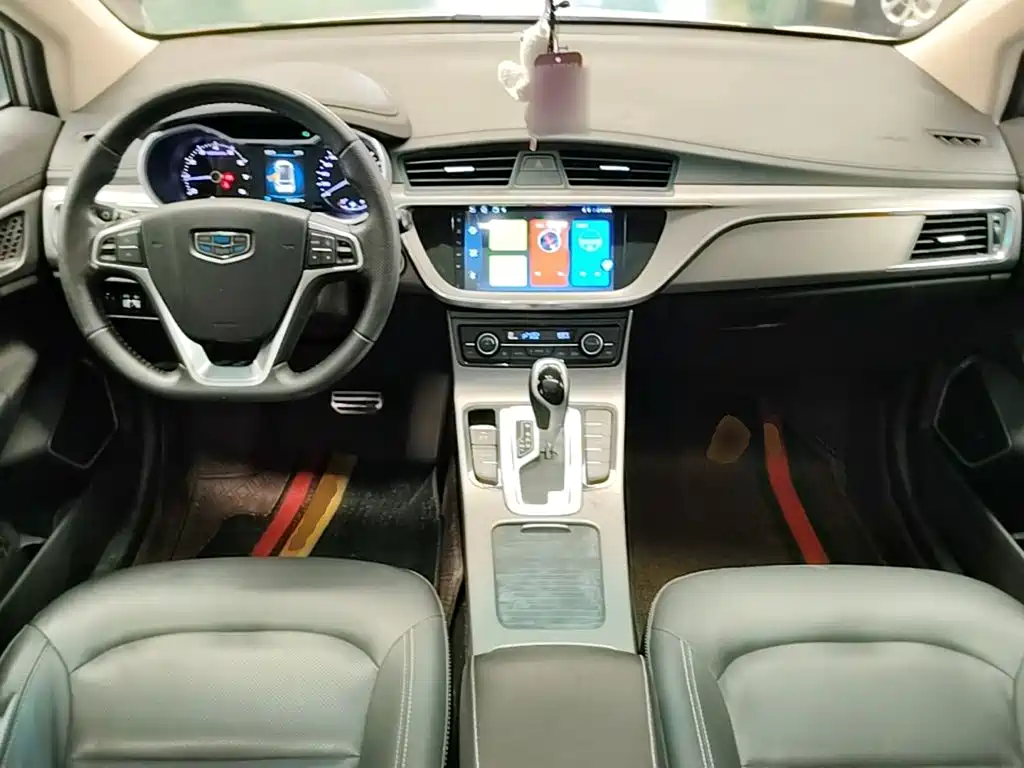 Geely Emgrand GS 2018 — фото 10