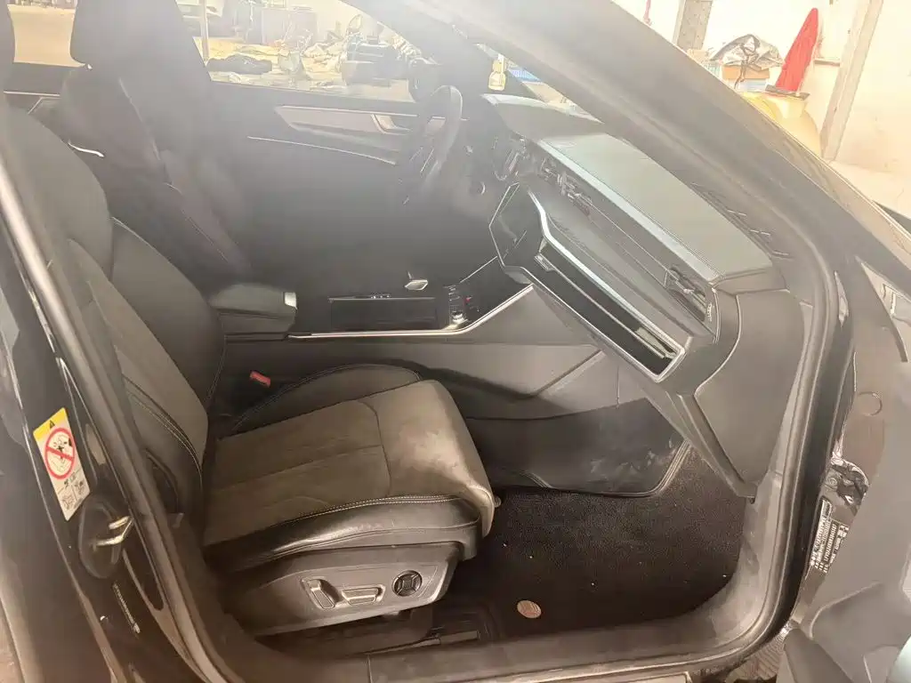 Audi A6L 2024
