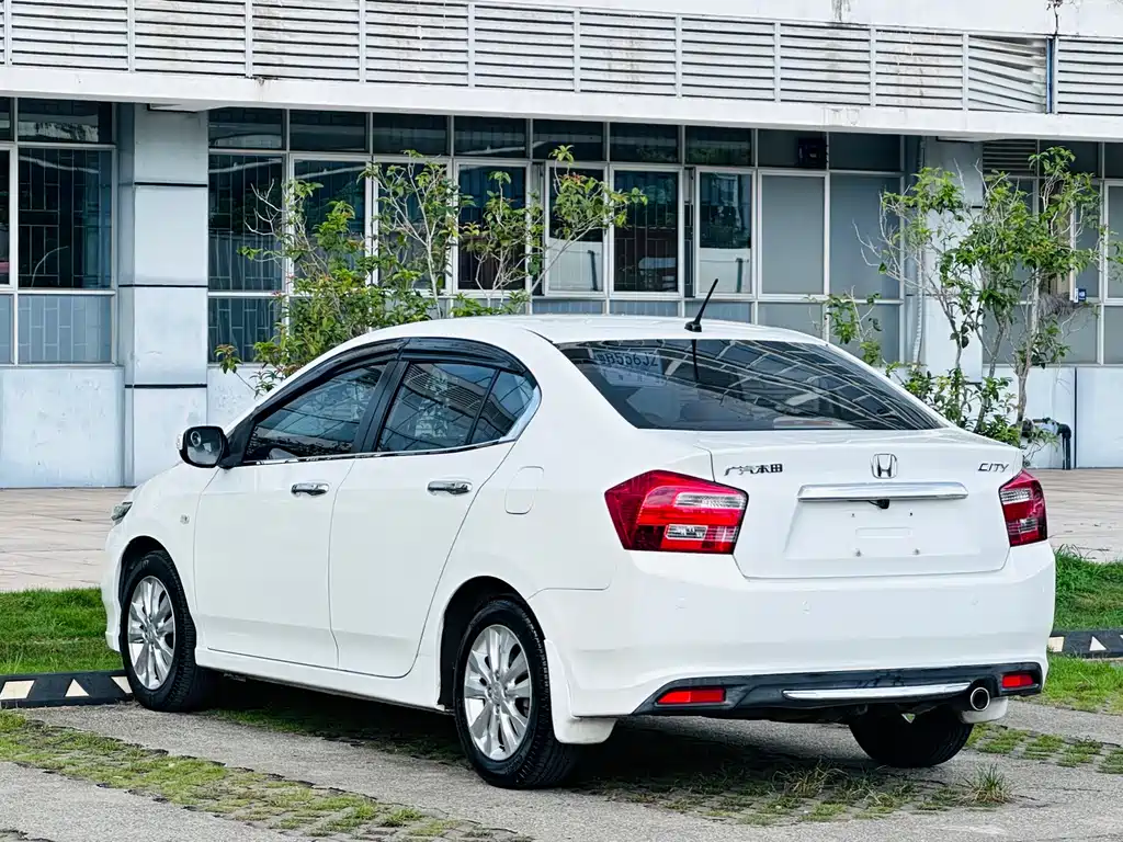 Honda City Classic 2012 — фото 11