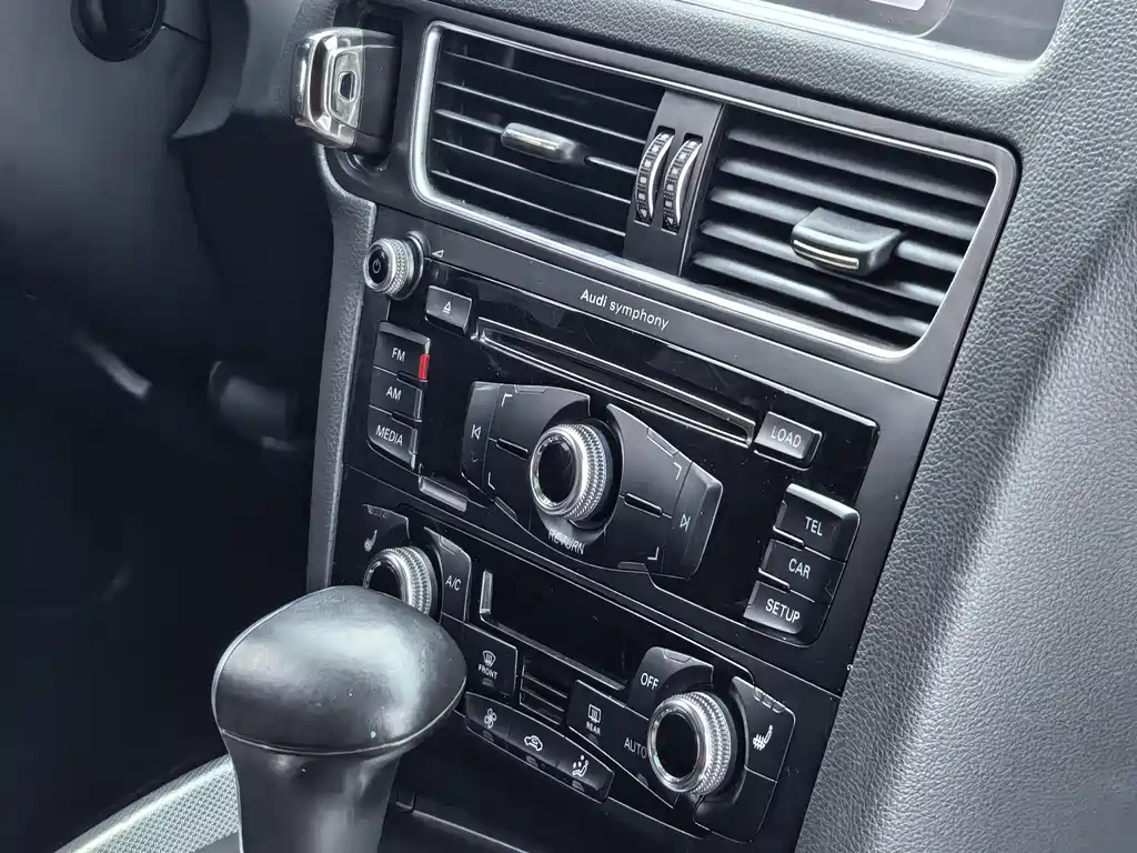 Audi Q5 2015 — фото 20