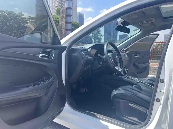 Roewe i5 2020