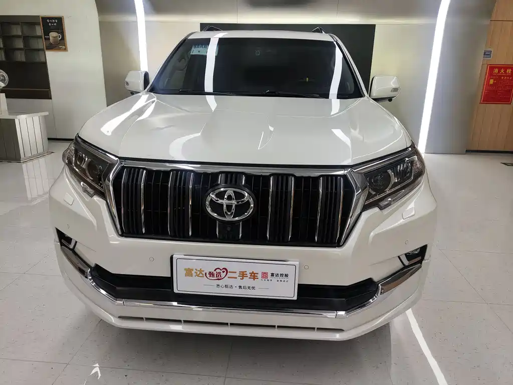 Toyota Prado 2019 — фото 2