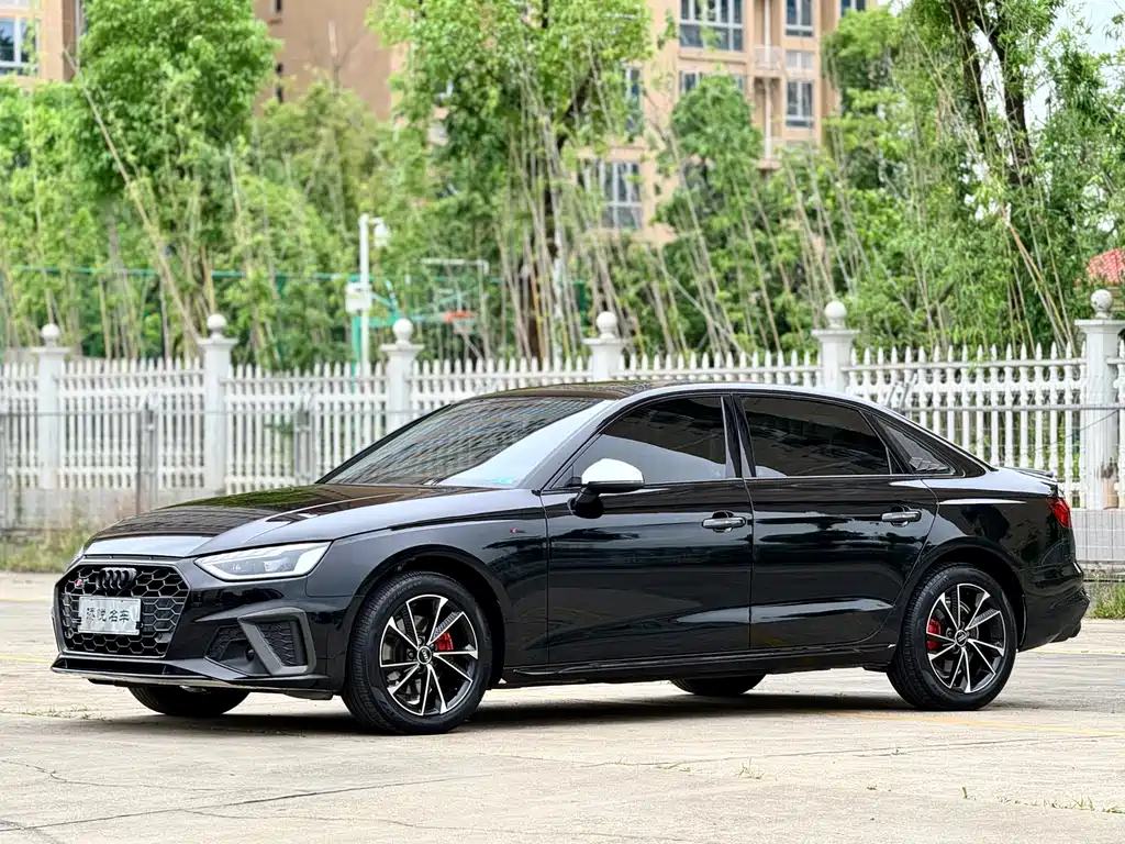Audi A4L 2021