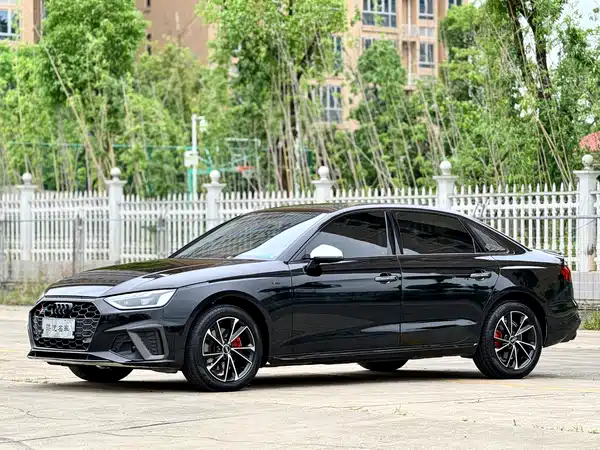 Audi A4L 2021