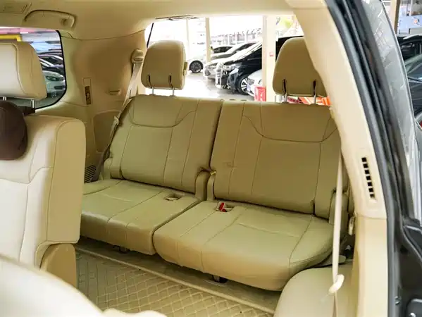 Lexus LX 2009