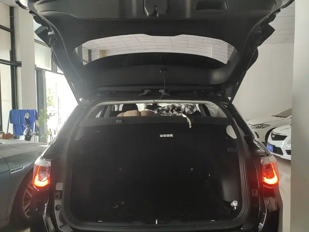 Jeep Compass 2019 — фото 19