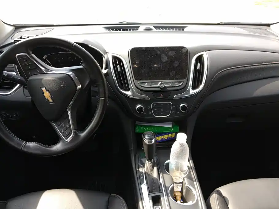 Chevrolet Equinox 2018 — фото 12