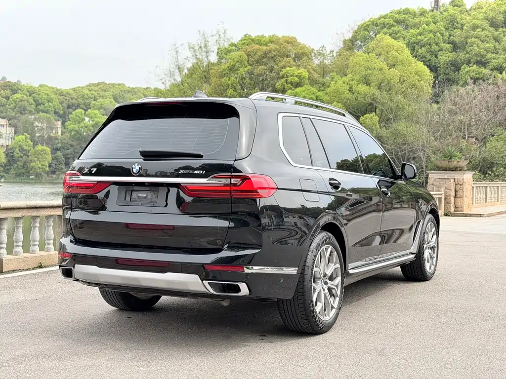 BMW X7 2021 — фото 6