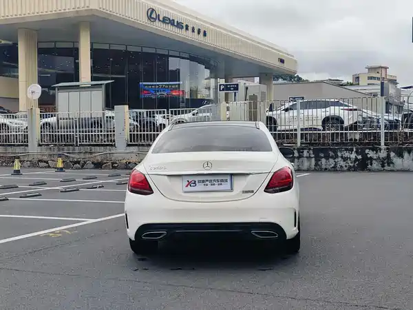 Mercedes-Benz C-Class 2022