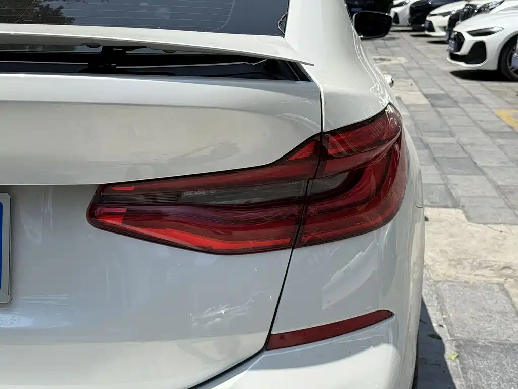 BMW 6 Series GT 2018 — фото 9