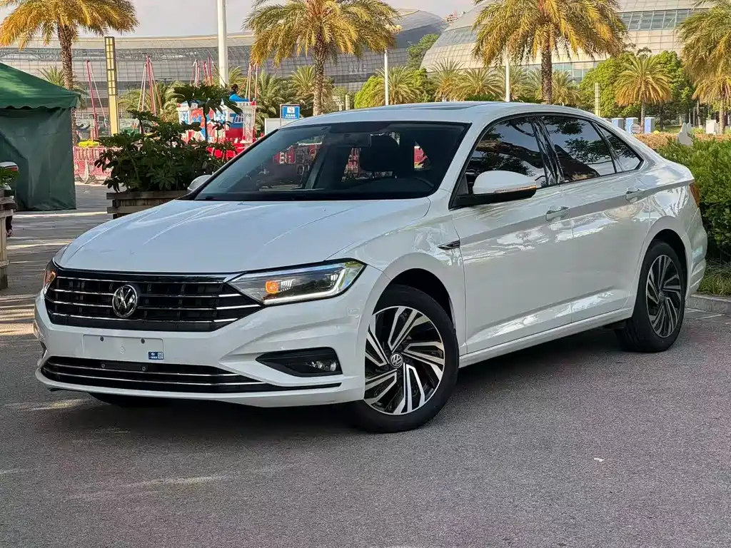 Volkswagen Sagitar 2022