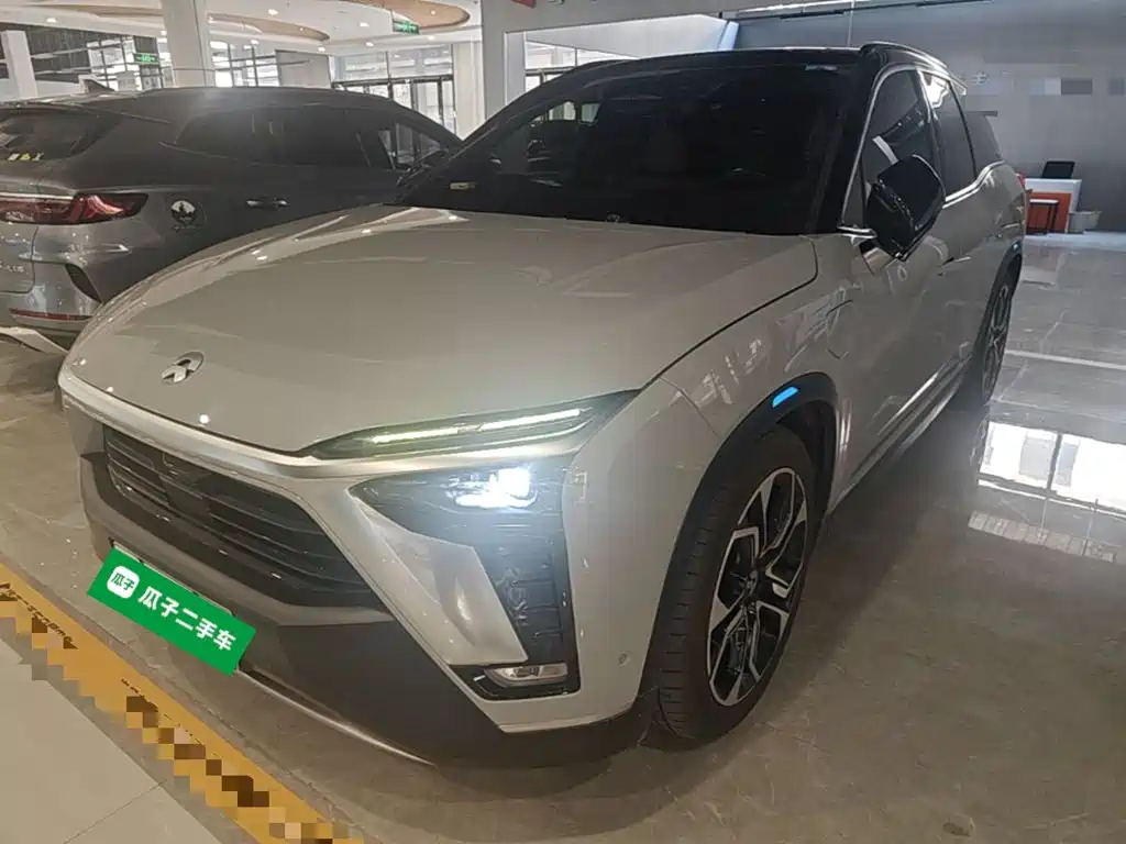 NIO ES8 2020