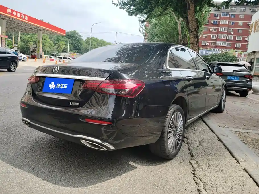 Mercedes-Benz E-Class 2021