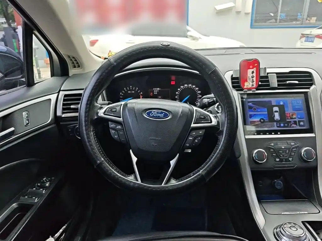 Ford Mondeo 2017 — фото 11