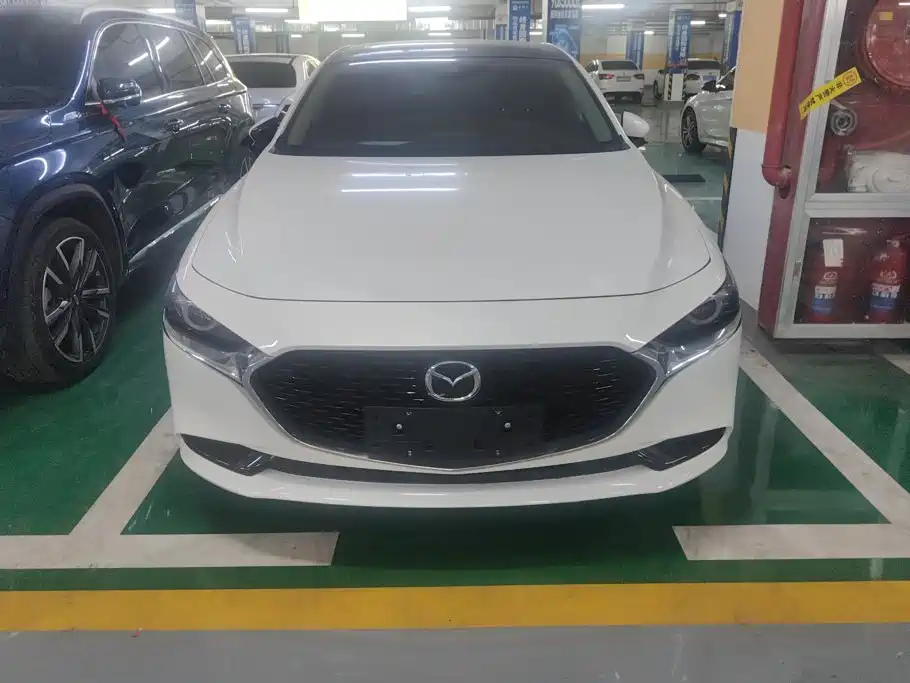 Mazda 3 Axela 2022