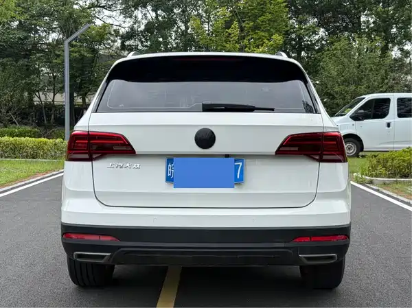 Volkswagen Tharu 2019