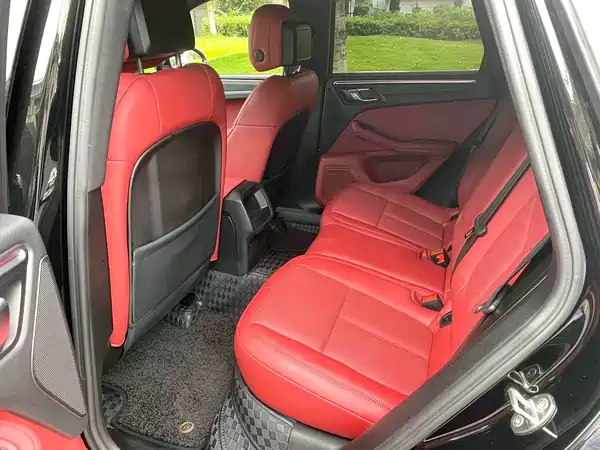 Porsche Macan 2015