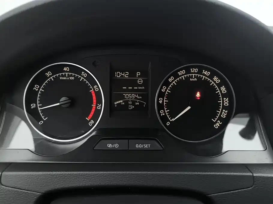 Skoda Rapid Spaceback 2019 — фото 14