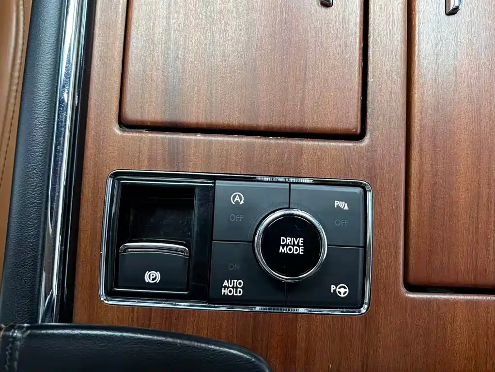 Lincoln Navigator 2018 — фото 11