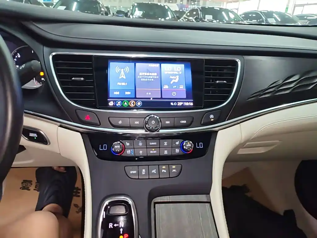 Buick LaCrosse 2023 — фото 13