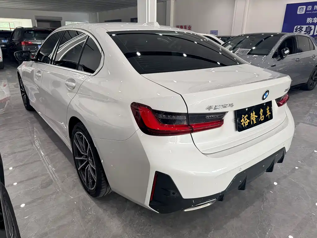 BMW 3 Series 2023