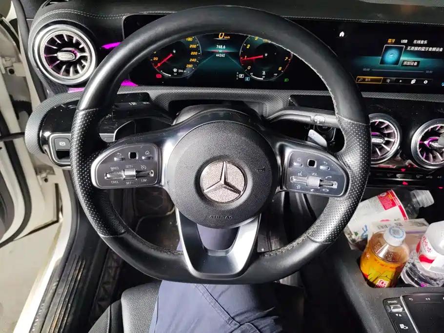 Mercedes-Benz A-Class 2022 — фото 15
