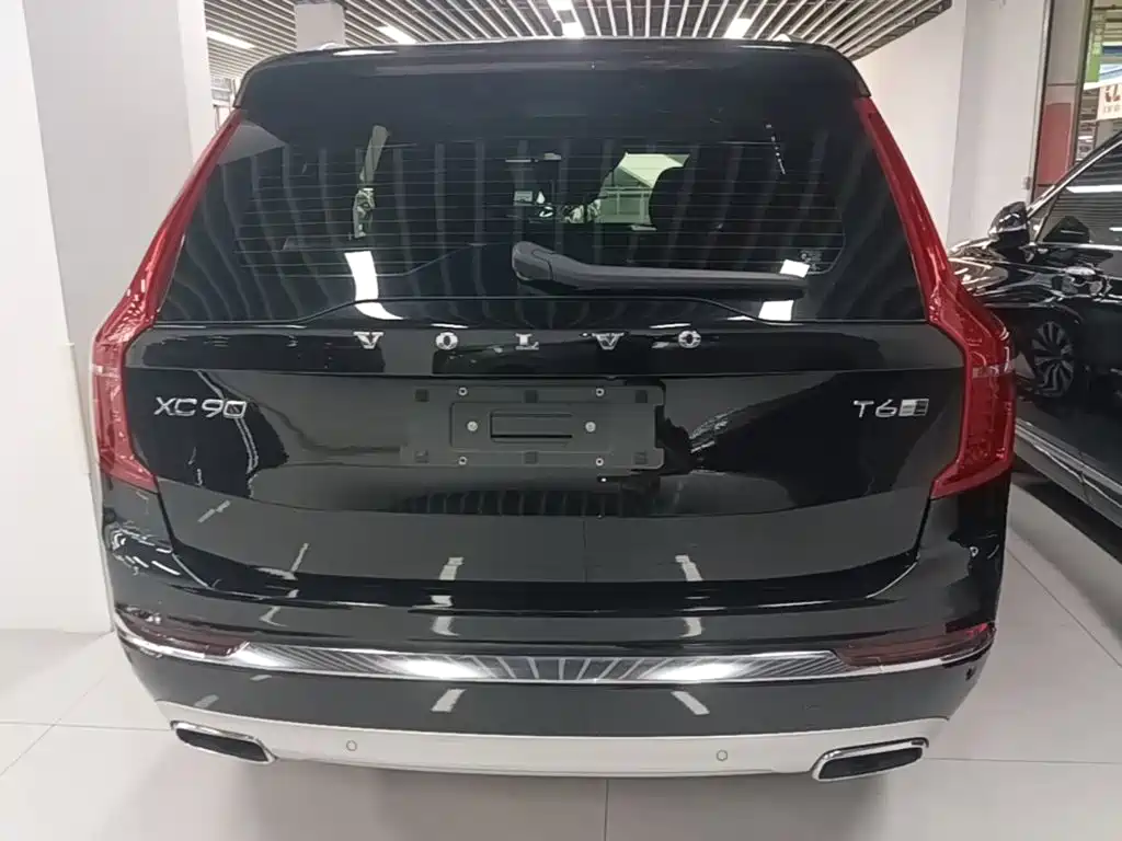 Volvo XC90 2020 — фото 6