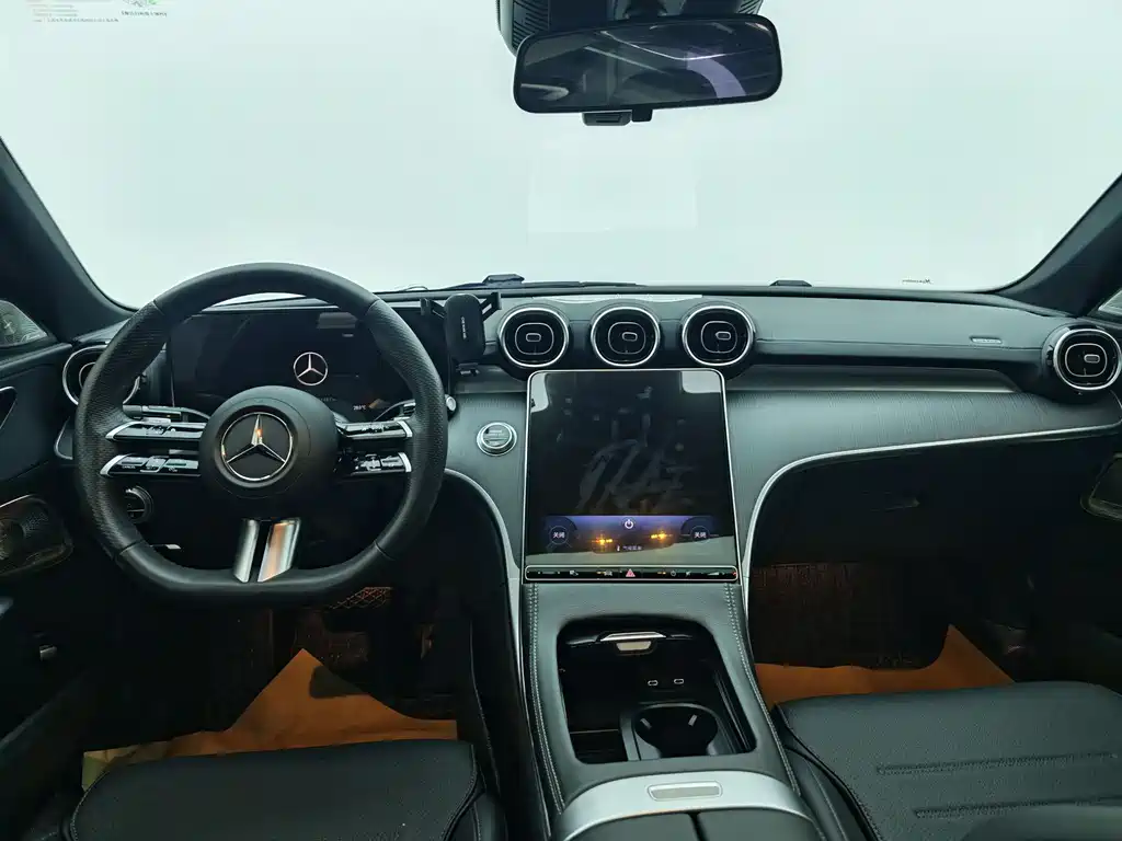 Mercedes-Benz C-Class 2023