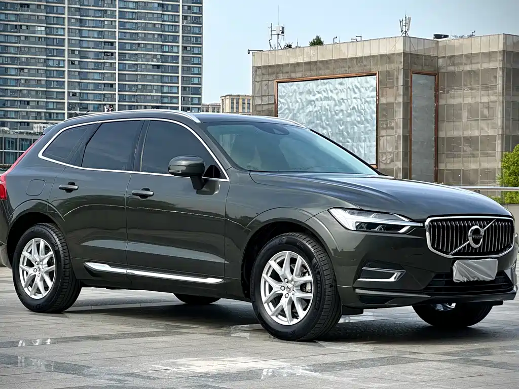 Volvo XC60 2020 — фото 3