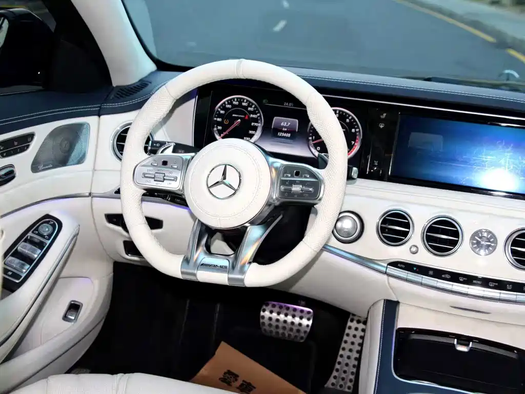 Mercedes-Benz S-Class AMG 2015 — фото 13