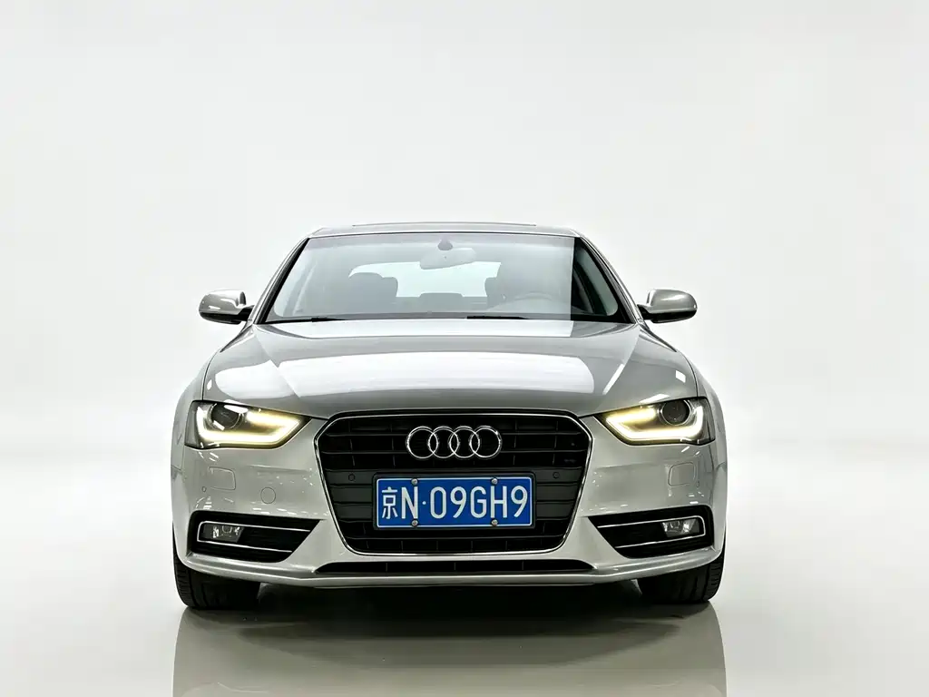 Audi A4L 2015