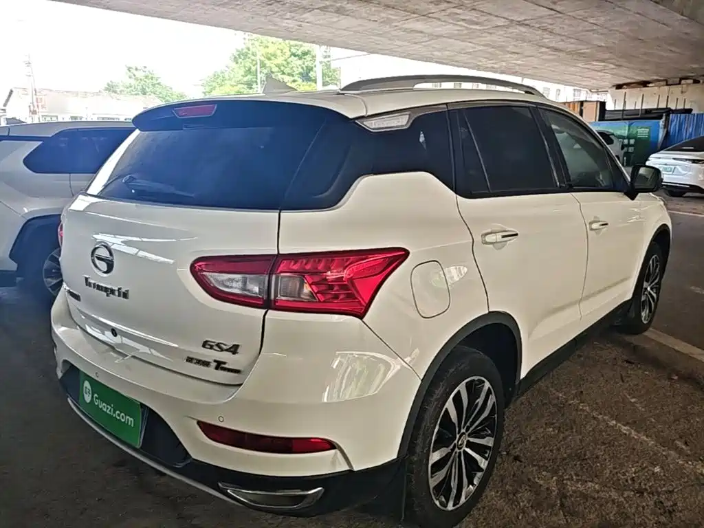 GAC Trumpchi GS4 2016 — фото 7