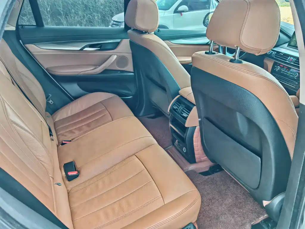 BMW X6 2015 — фото 21
