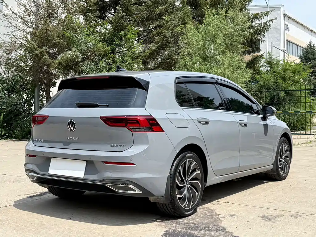 Volkswagen Golf 2022