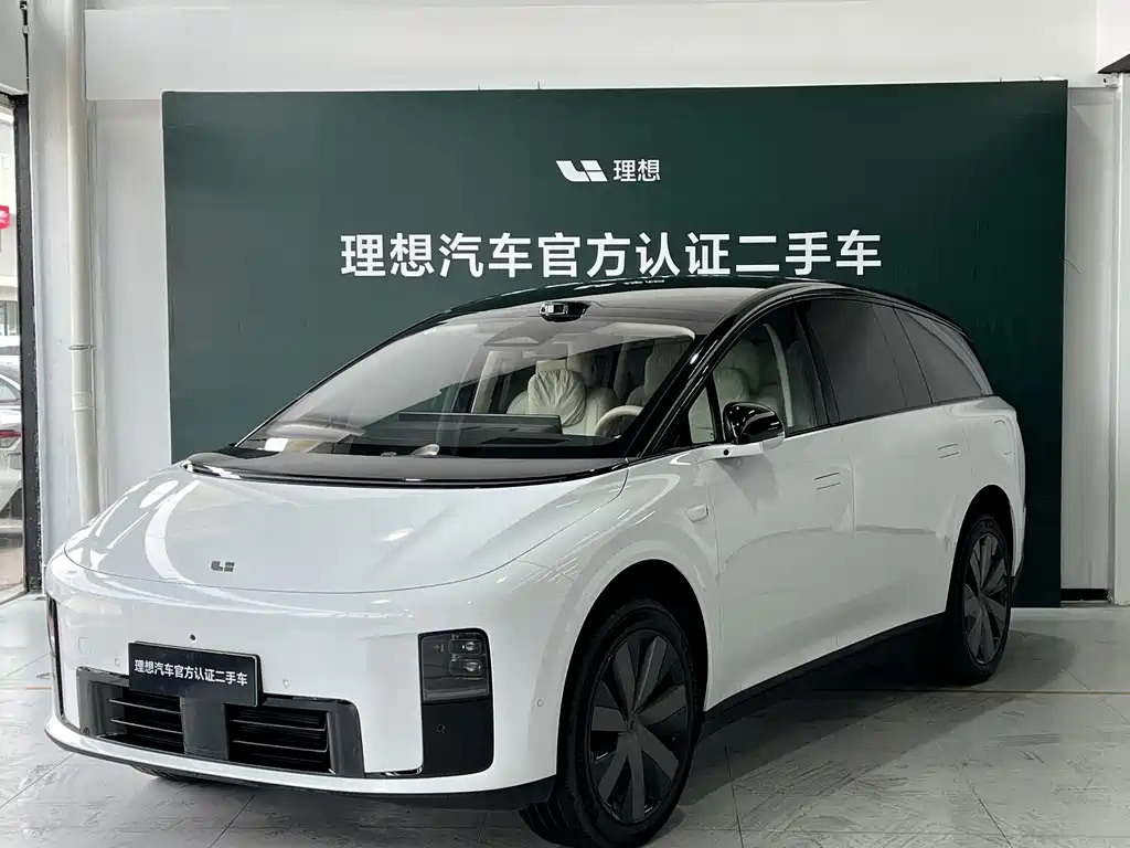 Li Auto i8 2025