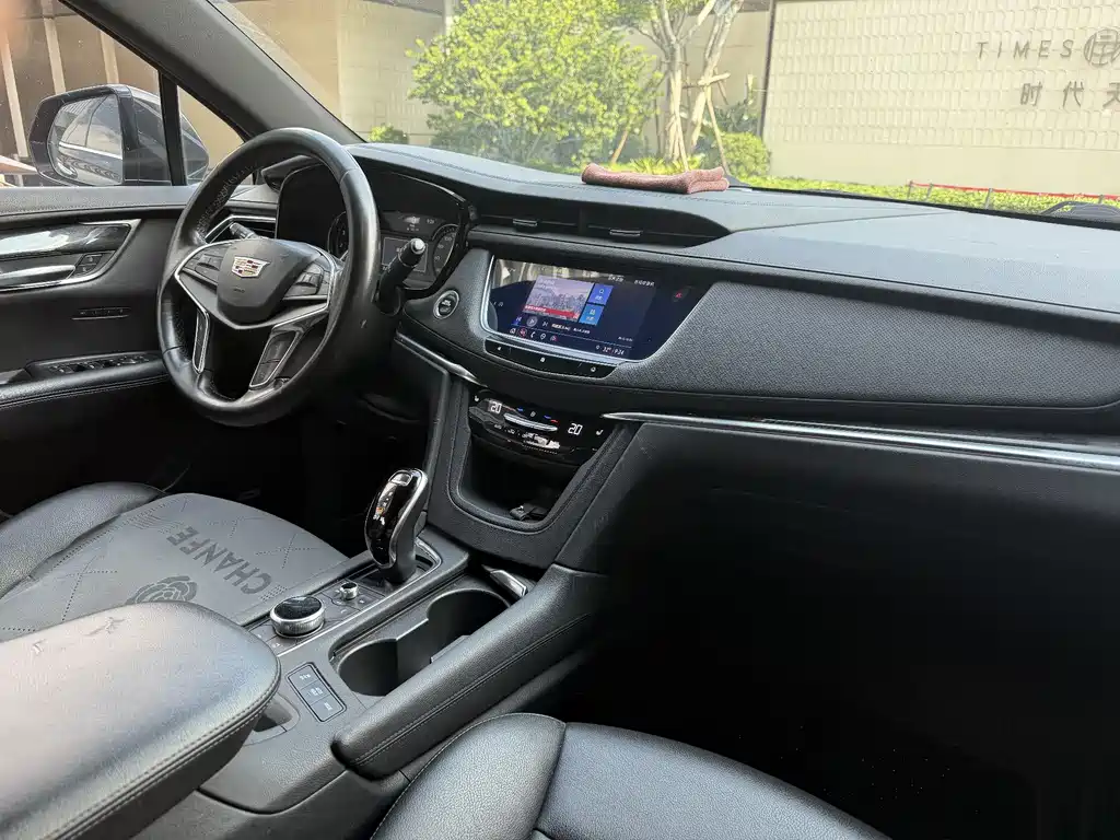 Cadillac XT5 2021 — фото 11