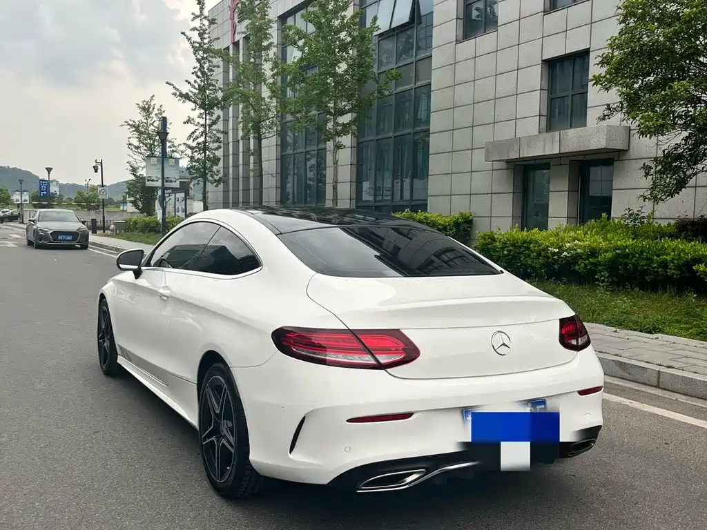 Mercedes-Benz C-Class 2019 — фото 10