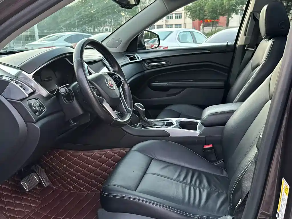 Cadillac SRX 2015 — фото 5