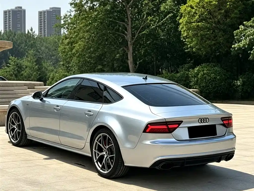 Audi A7 2012 — фото 10