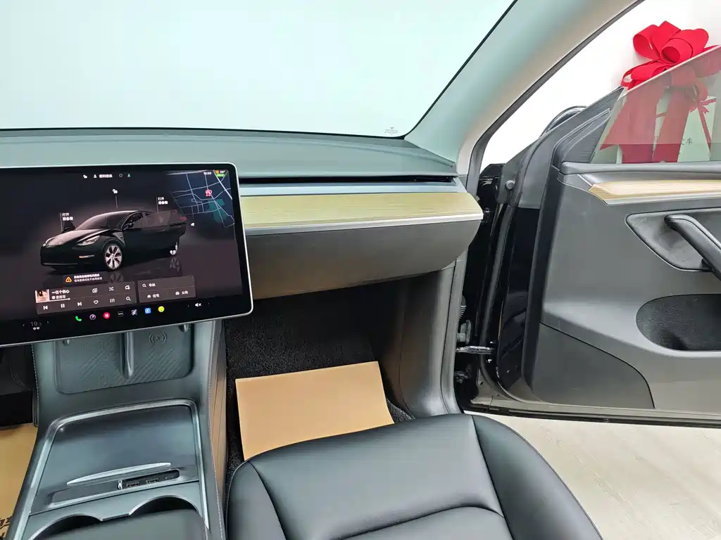 Tesla Model Y 2022 — фото 27