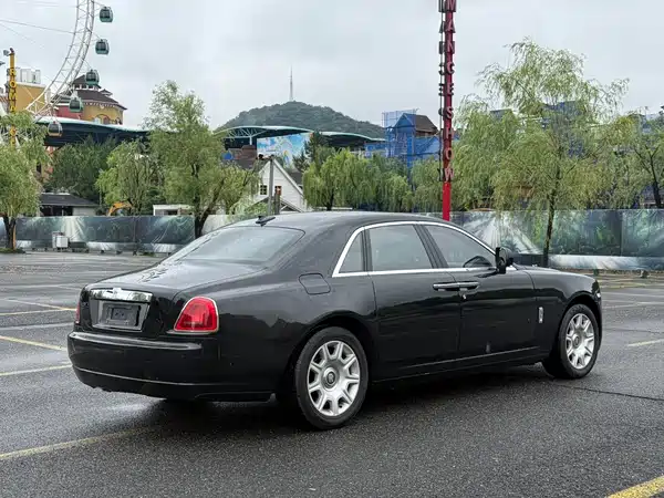 Rolls-Royce Ghost 2011