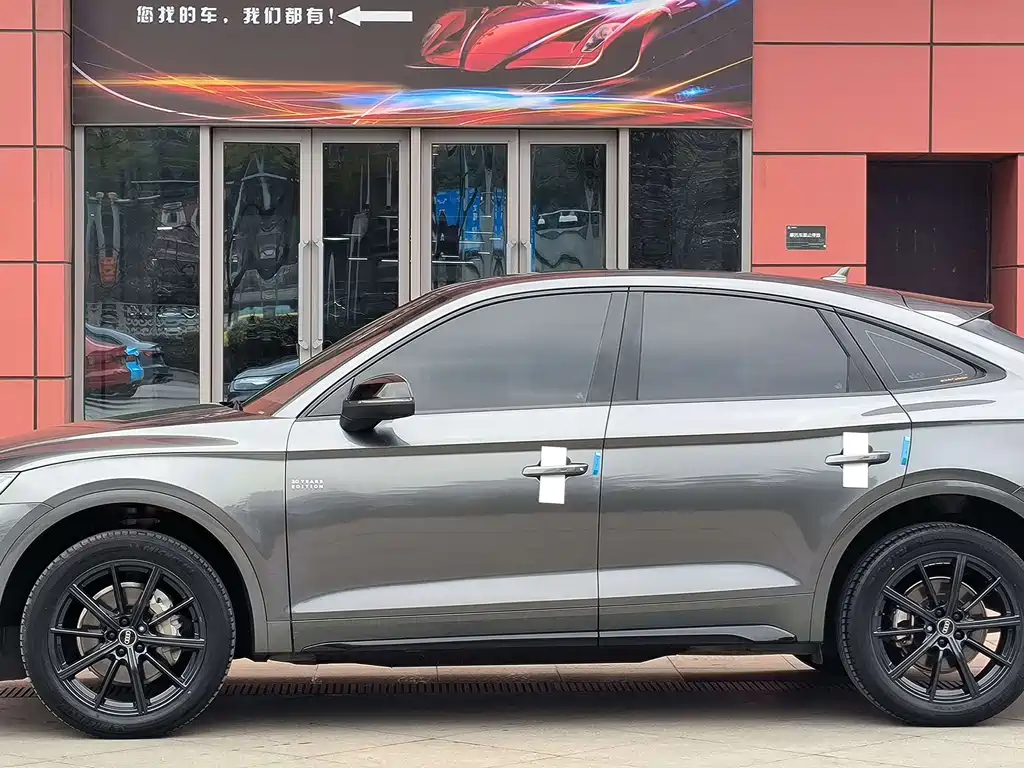 Audi Q5L Sportback 2021 — фото 3