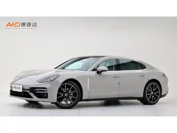 Porsche Panamera 2022