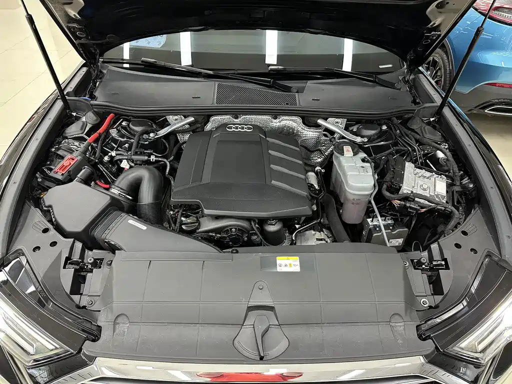 Audi A6L 2022