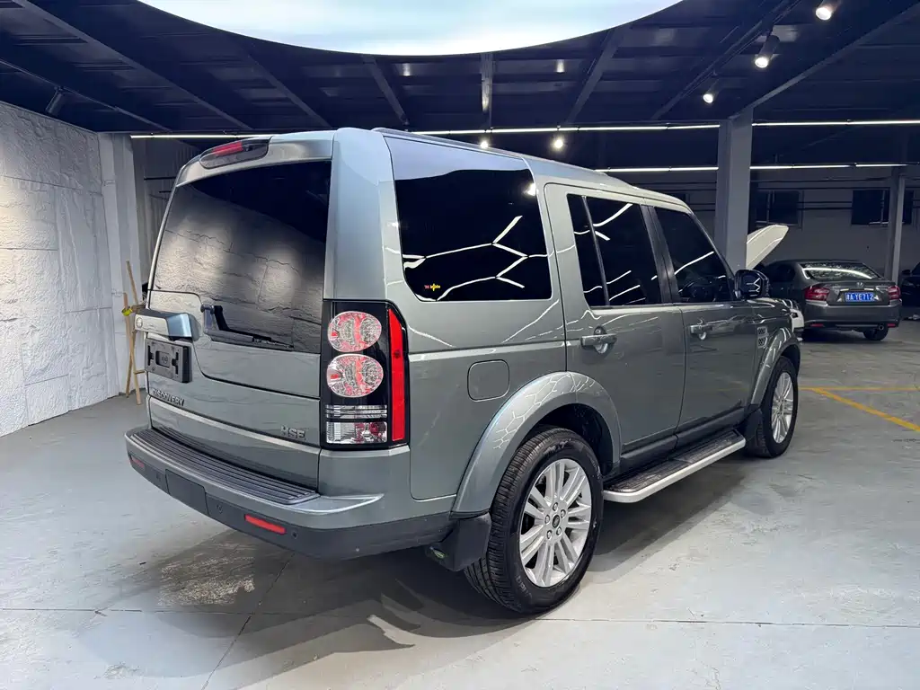 Land Rover Discovery 2015 — фото 21