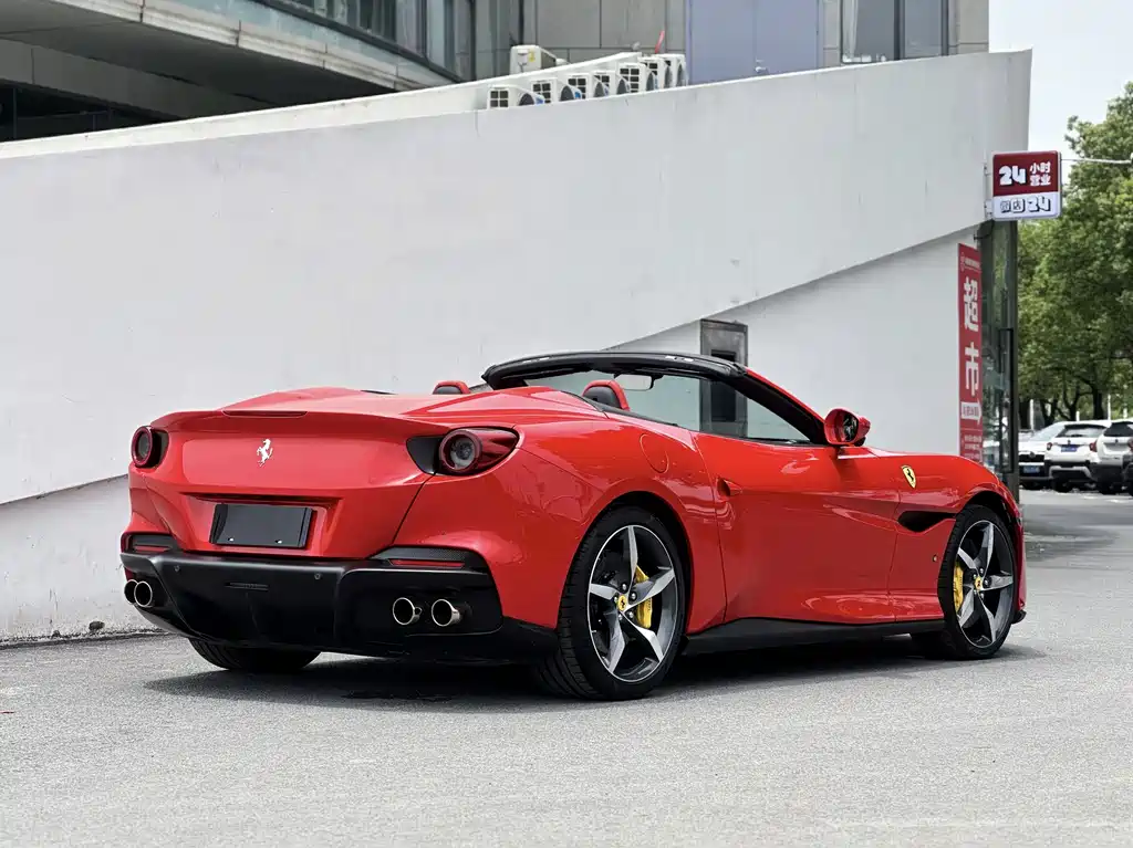 Ferrari Portofino 2023 — фото 10